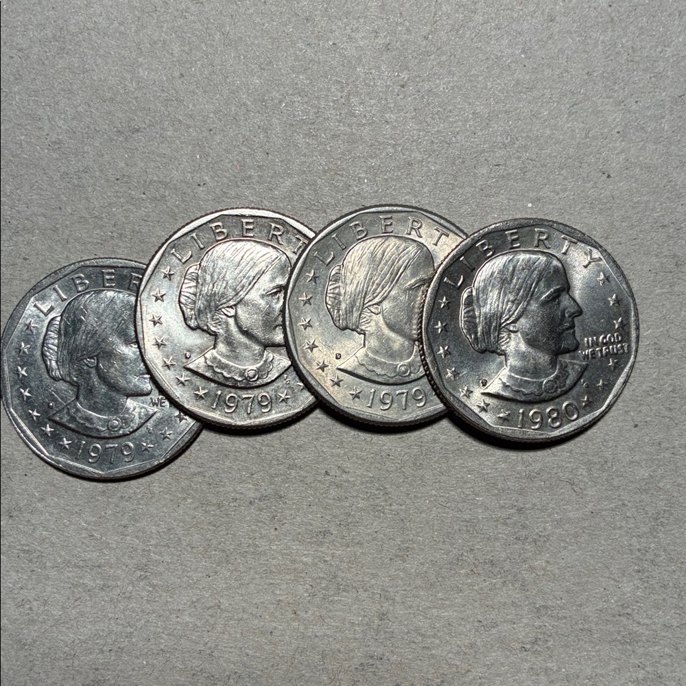 Susan B. Anthony Dollar Coin Lot - Silver Tone - Picture 3 of 3